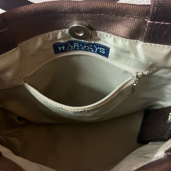 Vintage Harvey’s Seatbelt Bags Large Brown Handbag Rare.ECU includes hang tag. - Picture 4 of 4